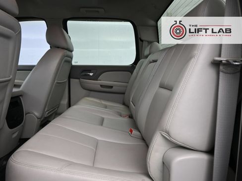 Used 2012 Chevrolet Silverado 2500 LTZ w/ Suspension Package, Off-Road AWD/4WD image 17