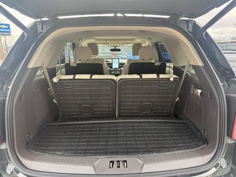 Used 2022 Ford Explorer Platinum w/ Equipment Group 601A image 28