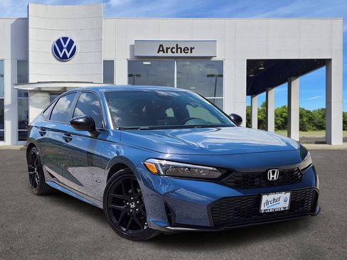Used 2025 Honda Civic Sport image 1
