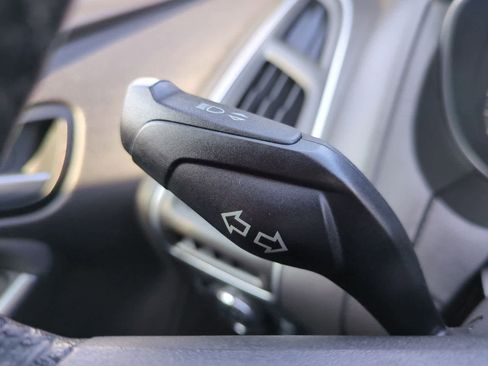 Used 2012 Ford Focus Titanium w/ Cargo Management Pkg image 28