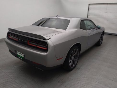 Used 2018 Dodge Challenger R/T Plus RWD image 9