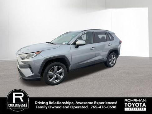 Used 2020 Toyota RAV4 Limited image 4