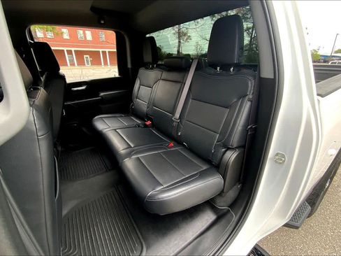 Used 2024 Chevrolet Silverado 2500 Custom w/ Custom Convenience Package image 21