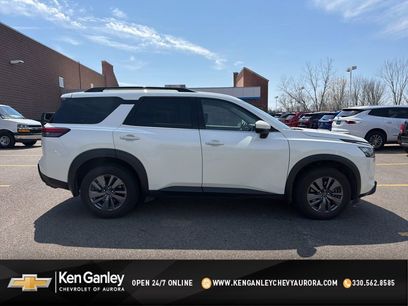 Used 2024 Nissan Pathfinder SV w/ Lighting Package (N92)