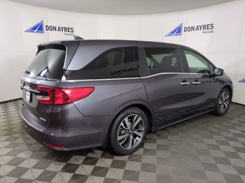 Certified 2024 Honda Odyssey Touring image 9
