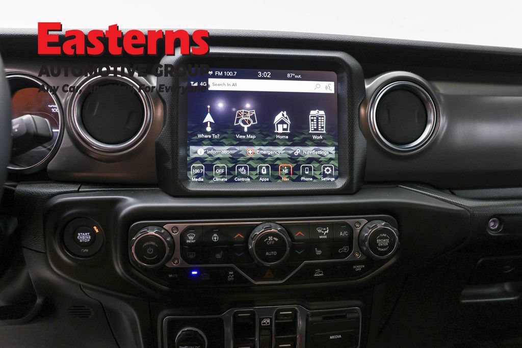 Used 2023 Jeep Wrangler Unlimited Rubicon 4xe w/ Cold Weather Group AWD/4WD image 13