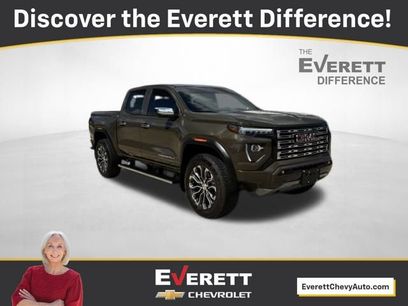 Used 2025 GMC Canyon Denali