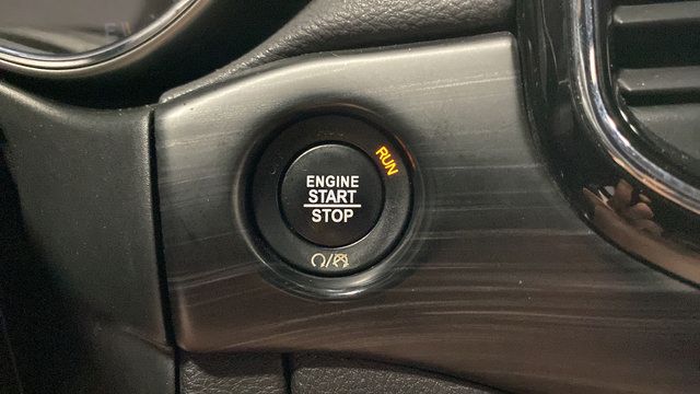 Used 2020 Jeep Grand Cherokee Altitude AWD/4WD image 22