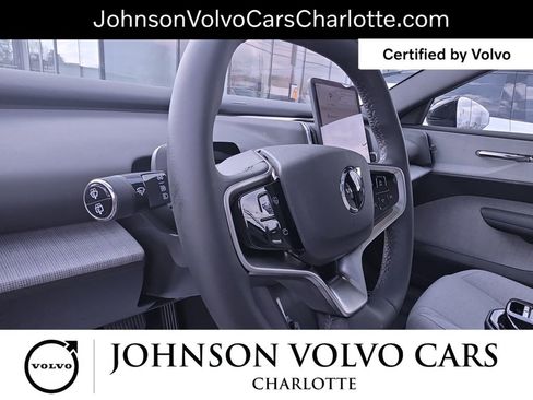 Certified 2025 Volvo EX30 Ultra w/ Climate Package image 16