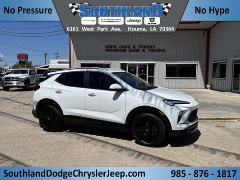 Used 2024 Buick Encore GX Sport Touring w/ Comfort Package image 1