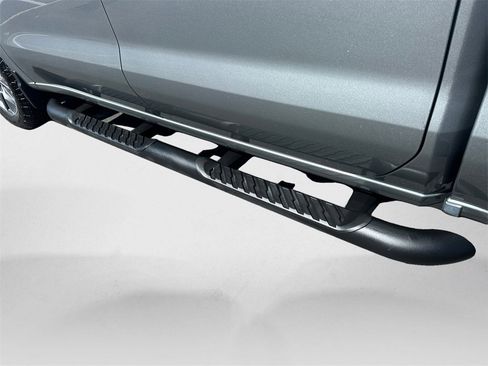 Used 2024 Chevrolet Silverado 1500 LT w/ Z71 Off-Road Package image 18