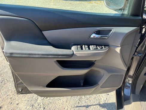 Used 2016 Honda Odyssey SE image 14