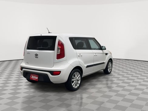 Used 2013 Kia Soul + image 26