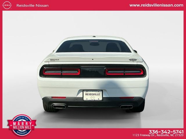 Used 2022 Dodge Challenger GT AWD/4WD image 5