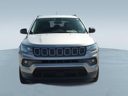 Used 2022 Jeep Compass Latitude w/ Convenience Group image 2