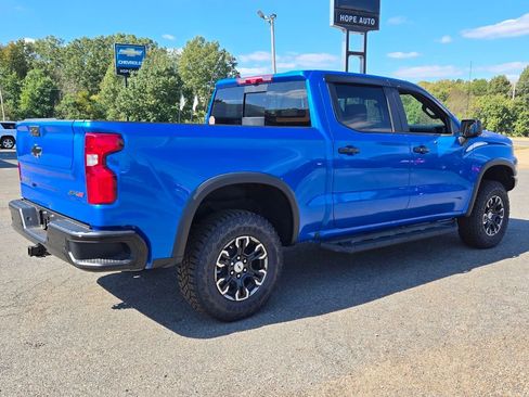 New 2026 Chevrolet Silverado 1500 ZR2 AWD/4WD image 4