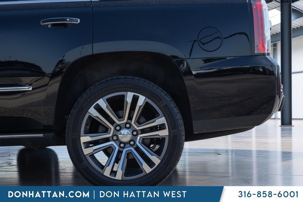 Used 2019 GMC Yukon Denali w/ Denali Ultimate Package AWD/4WD image 32