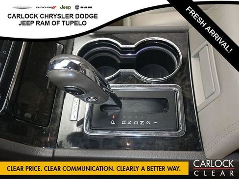 Used 2017 Lincoln Navigator Select image 24