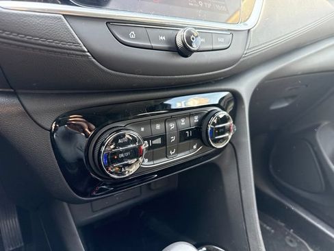 Used 2023 Buick Encore GX Essence w/ Experience Buick Package FWD image 15