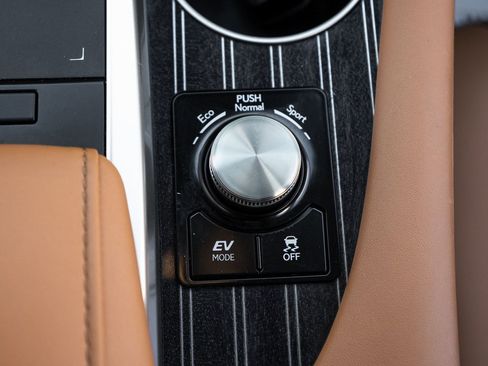 Used 2021 Lexus RX 450h AWD w/ Luxury Package image 20