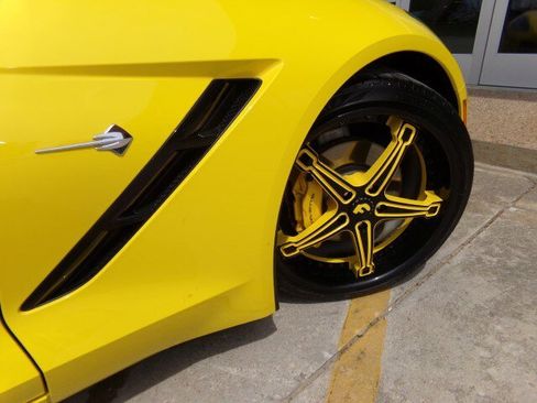 Used 2016 Chevrolet Corvette Stingray Convertible w/ 2LT Preferred Equipment Group image 28