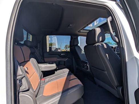 Used 2023 Chevrolet Silverado 3500 High Country w/ Technology Package image 14