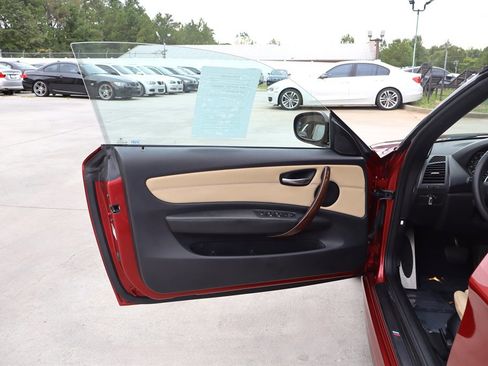 Used 2012 BMW 135i Convertible image 31