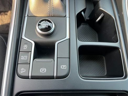 New 2026 Kia Sorento LX FWD image 17
