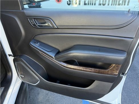 Used 2015 Chevrolet Tahoe LT image 34