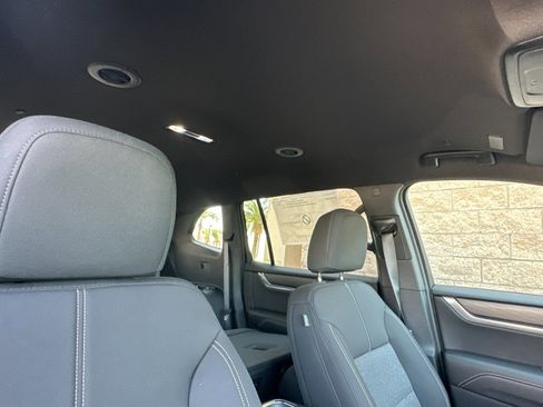 New 2026 GMC Acadia Elevation image 18