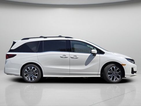 New 2026 Honda Odyssey Elite image 25