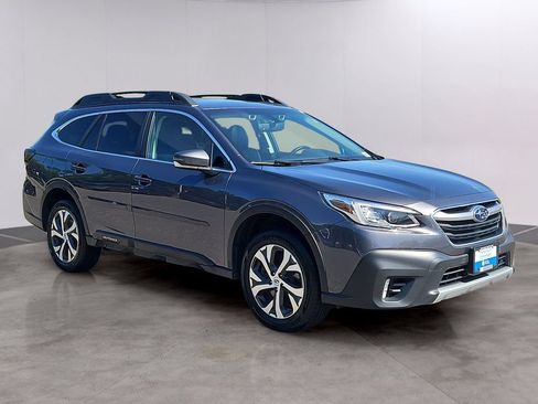 Used 2022 Subaru Outback Limited XT AWD/4WD image 3