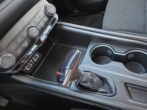 Used 2022 Dodge Durango SXT image 25