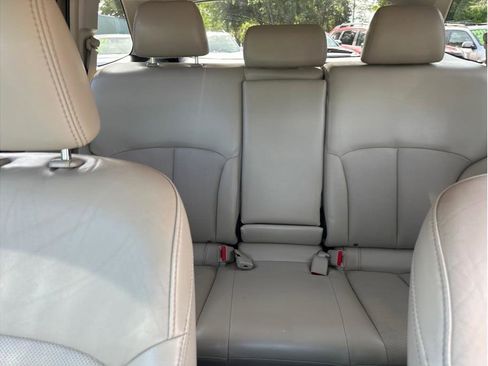 Used 2011 Subaru Outback 2.5i Limited AWD/4WD image 21