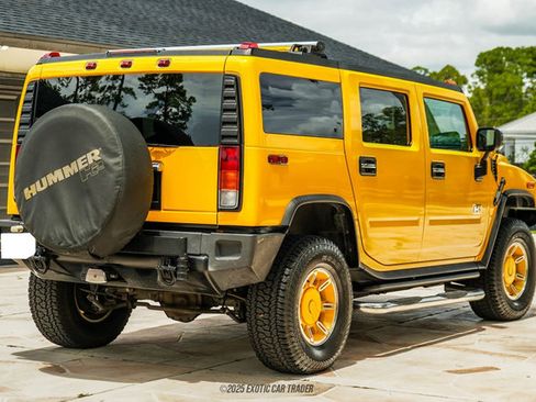 Used 2003 HUMMER H2 w/ Preferred Equipment Group image 8