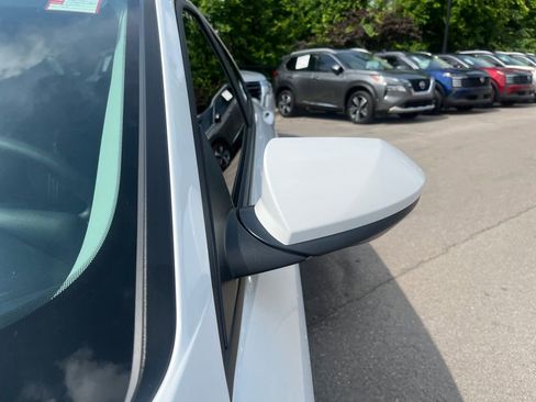 Used 2022 Hyundai Elantra Blue FWD image 33