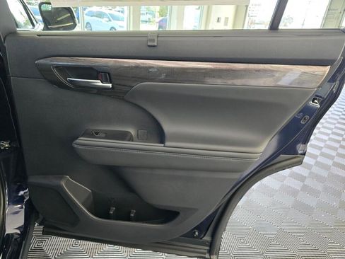 New 2026 Toyota Highlander Limited image 39