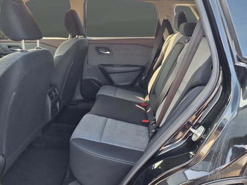 Used 2023 Nissan Rogue SV image 20