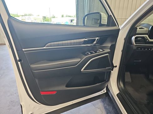 Certified 2023 Kia Telluride EX FWD image 29