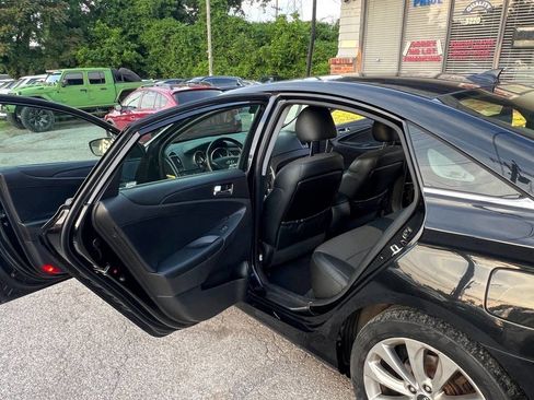 Used 2012 Hyundai Sonata SE FWD image 13