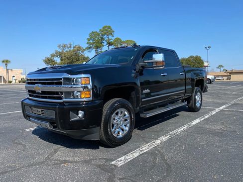 Used 2019 Chevrolet Silverado 3500 High Country w/ Duramax Plus Package image 2