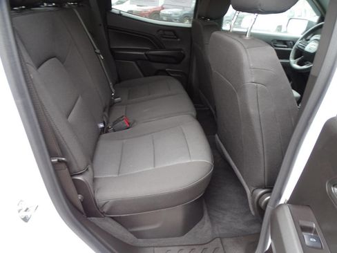 Used 2024 Chevrolet Colorado W/T w/ WT Convenience Package II AWD/4WD image 32