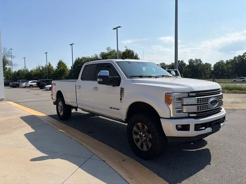 Used 2019 Ford F350 Platinum w/ Platinum Ultimate Package AWD/4WD image 7