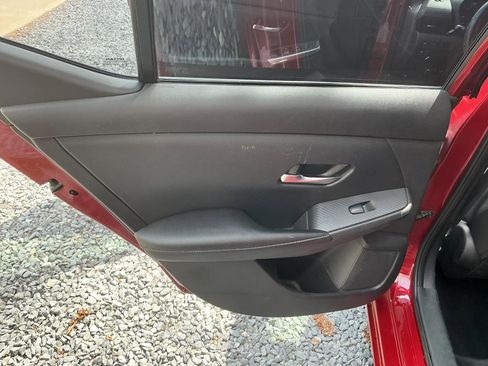 Used 2021 Nissan Sentra SV FWD image 16