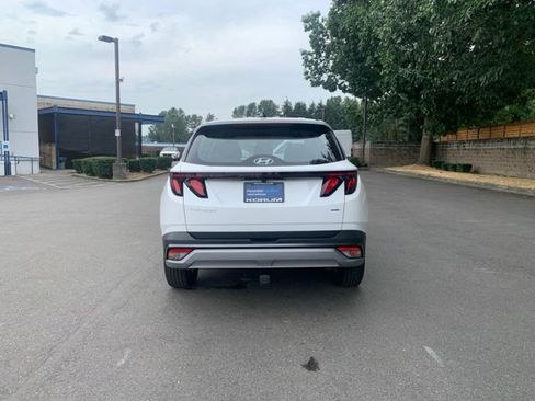 Certified 2025 Hyundai Tucson SE AWD/4WD image 5