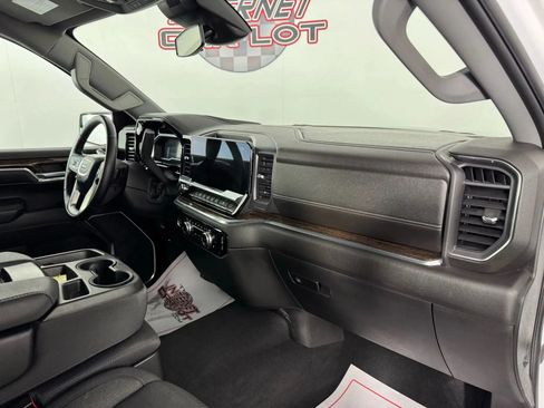 Used 2023 GMC Sierra 1500 SLE AWD/4WD image 12