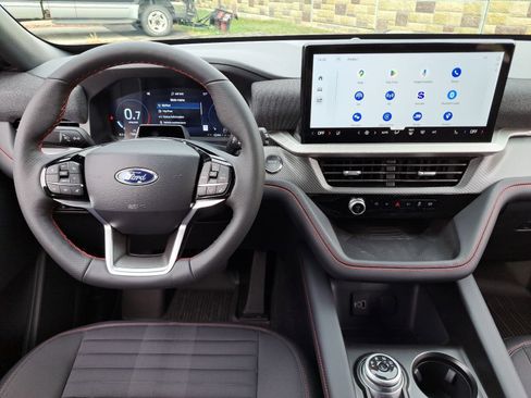 New 2026 Ford Explorer ST-Line w/ ST-Line Street Pack AWD/4WD image 17