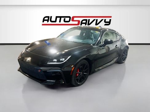 Used 2025 Toyota GR86 Premium w/ Performance Package RWD image 3