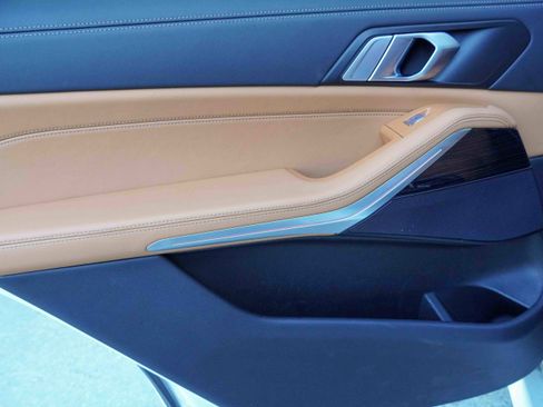 Used 2025 BMW X7 xDrive40i w/ M Sport Package image 33