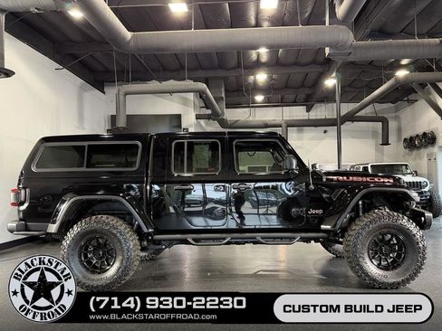 Used 2022 Jeep Gladiator Rubicon w/ LED Lighting Group AWD/4WD image 1